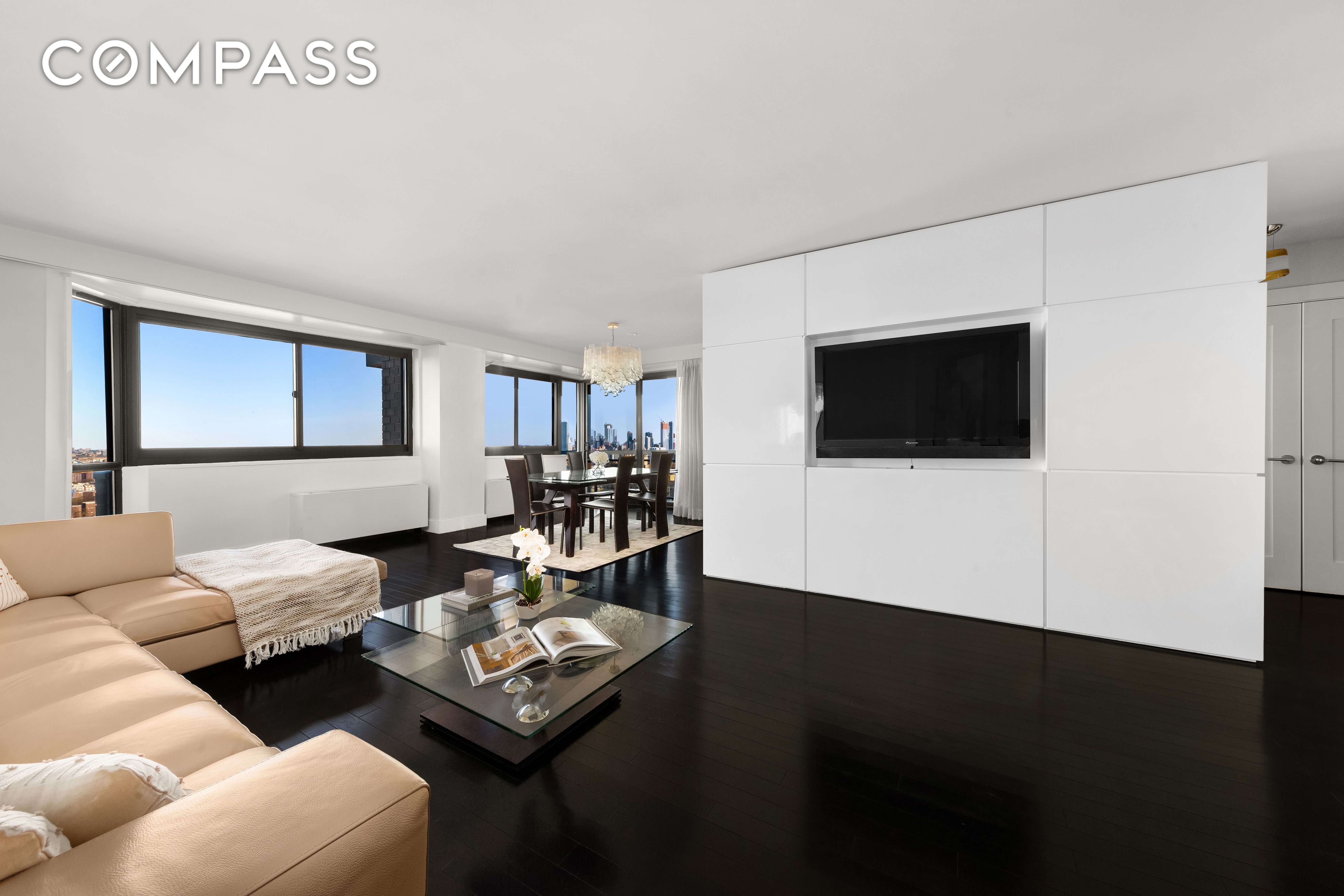 1725 York Avenue 32D, Upper East Side, Upper East Side, NYC - 1 Bedrooms  
1.5 Bathrooms  
4 Rooms - 