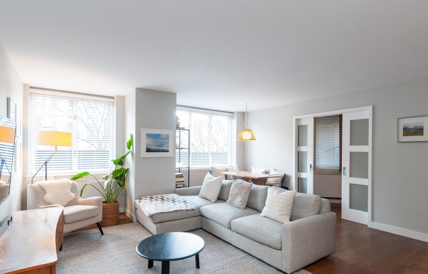 225 Rector Place 2E, Battery Park City, Downtown, NYC - 2 Bedrooms  
1 Bathrooms  
4 Rooms - 