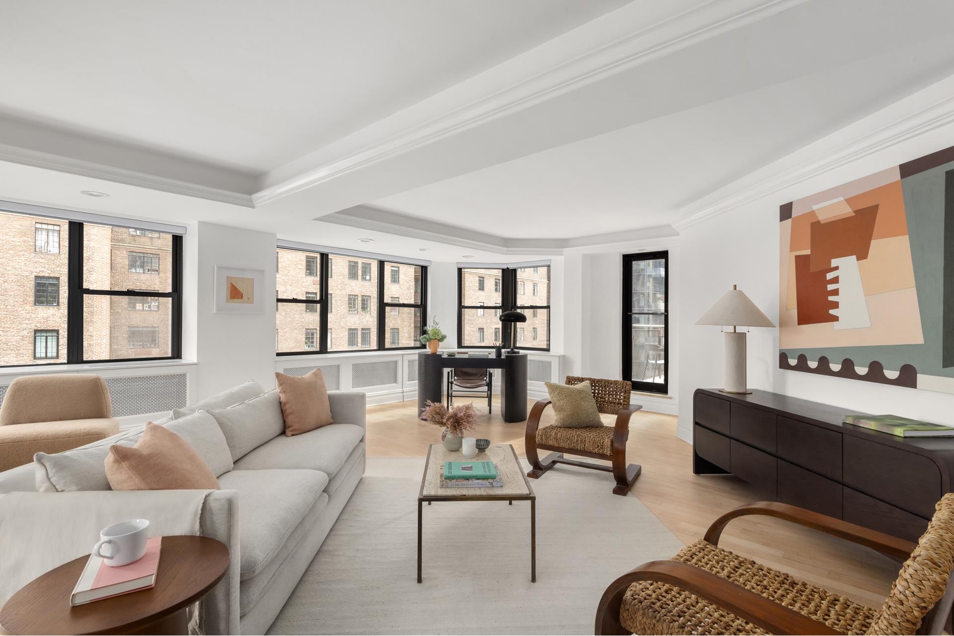 2 Tudor City Place 14An, Murray Hill, Midtown East, NYC - 3 Bedrooms  
3 Bathrooms  
7 Rooms - 
