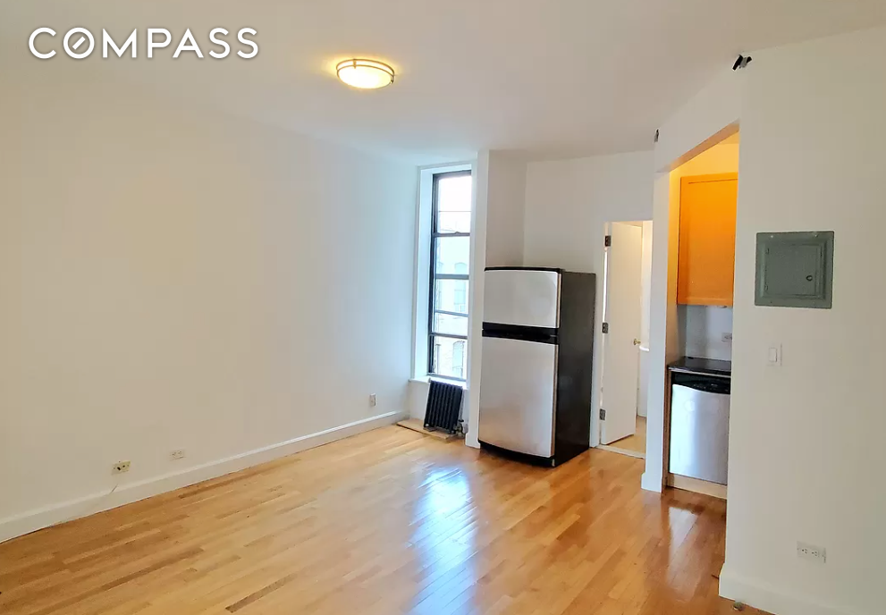 419 West 116th Street 5A, Morningside Heights, Upper Manhattan, NYC - 2 Bedrooms  
1 Bathrooms  
4 Rooms - 