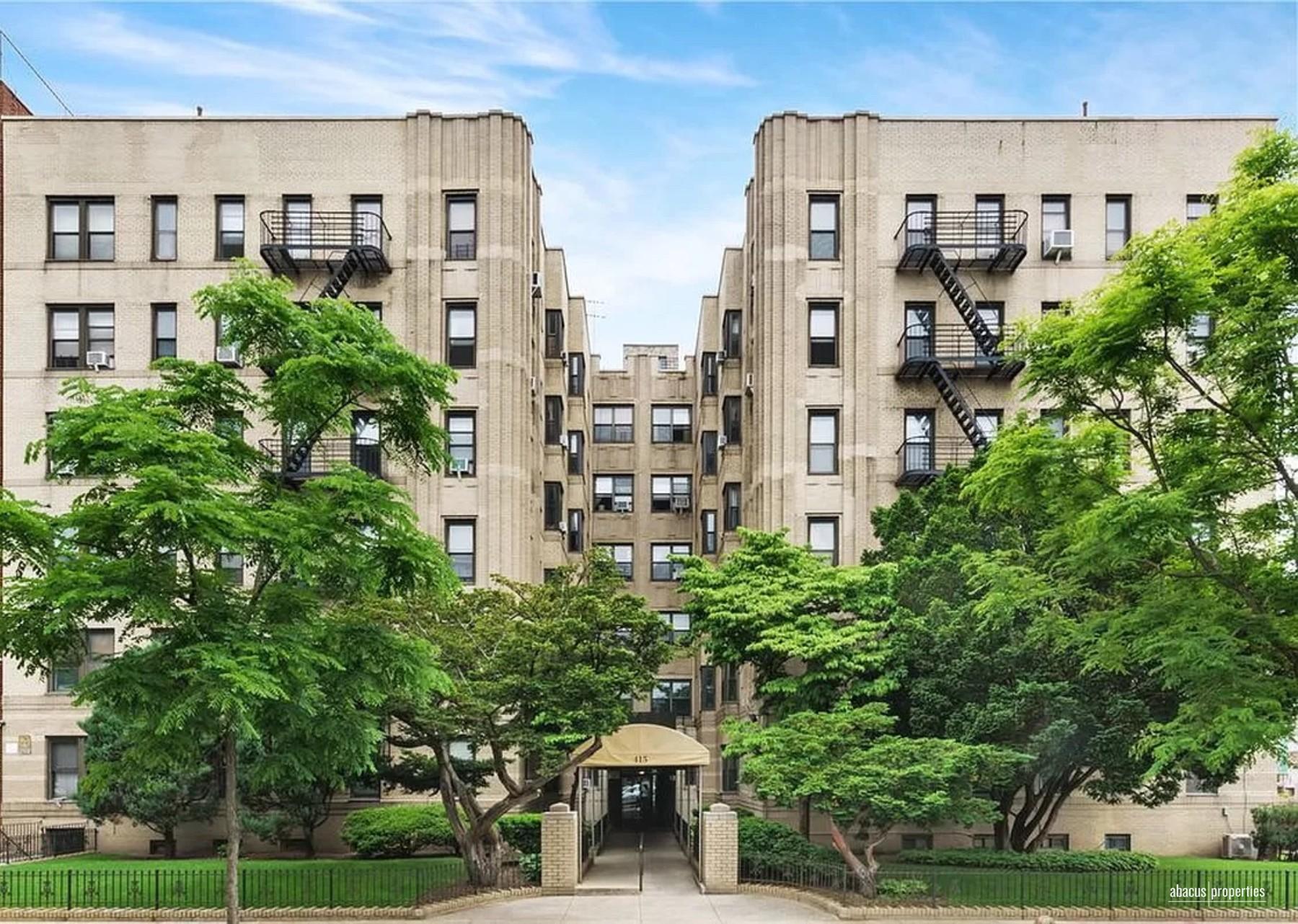 415 Ocean Parkway, New York, NY 11218, 3 Rooms Rooms,1 BathroomBathrooms,Residential,For Sale,Ocean,RLMX-99076