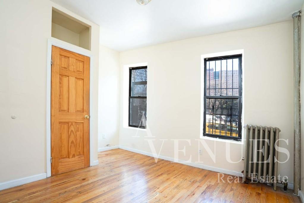 202 Edgecombe Avenue B1, Harlem, Upper Manhattan, NYC - 2 Bedrooms  
1 Bathrooms  
4 Rooms - 