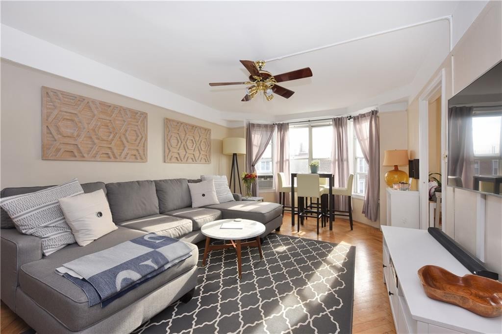 180 72nd Street 396, Bay Ridge, Brooklyn, New York - 1 Bedrooms  
1 Bathrooms  
3 Rooms - 