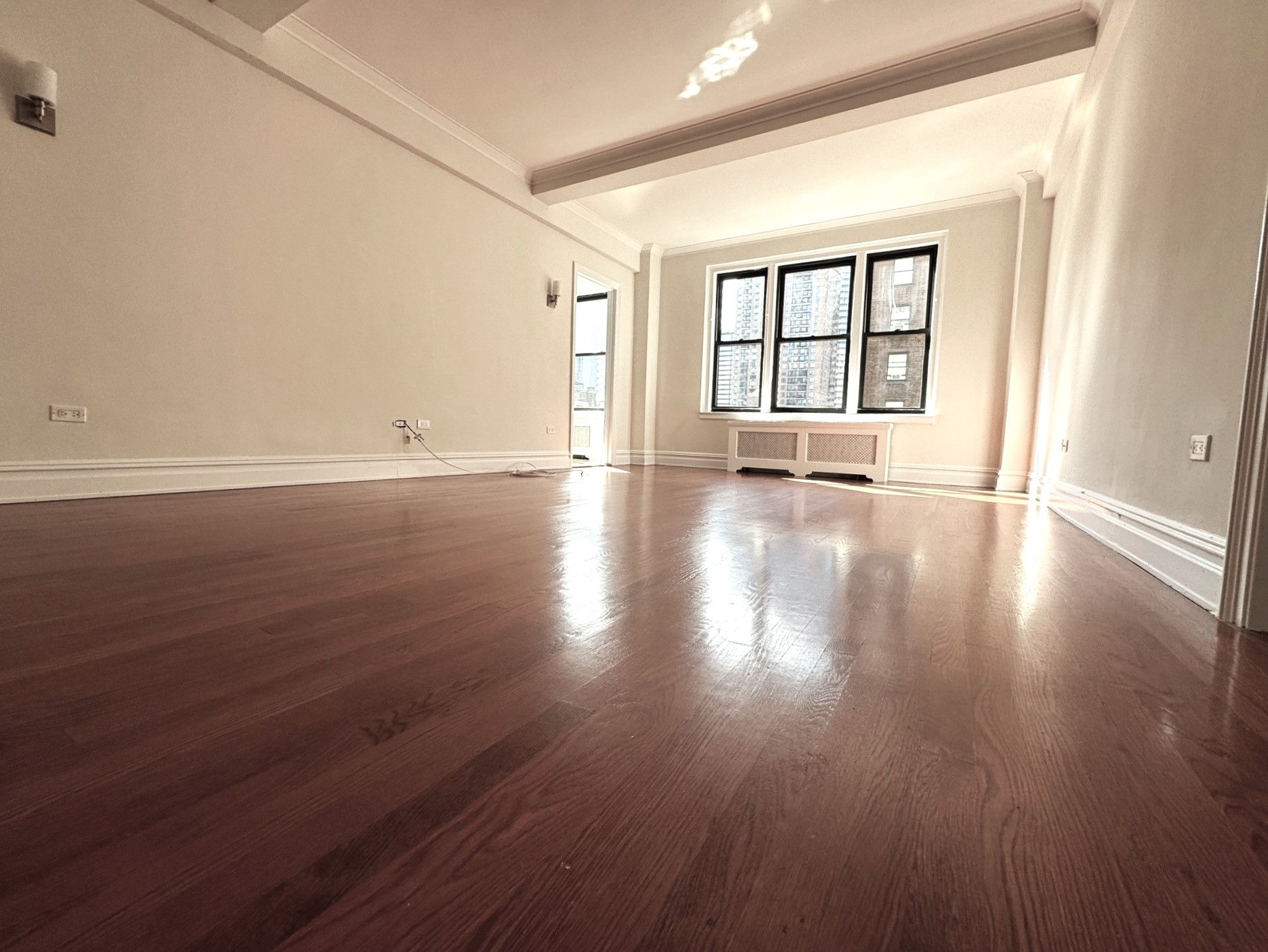405 East 54th Street 11-D, Sutton Place, Midtown East, NYC - 1 Bedrooms  
1 Bathrooms  
3 Rooms - 