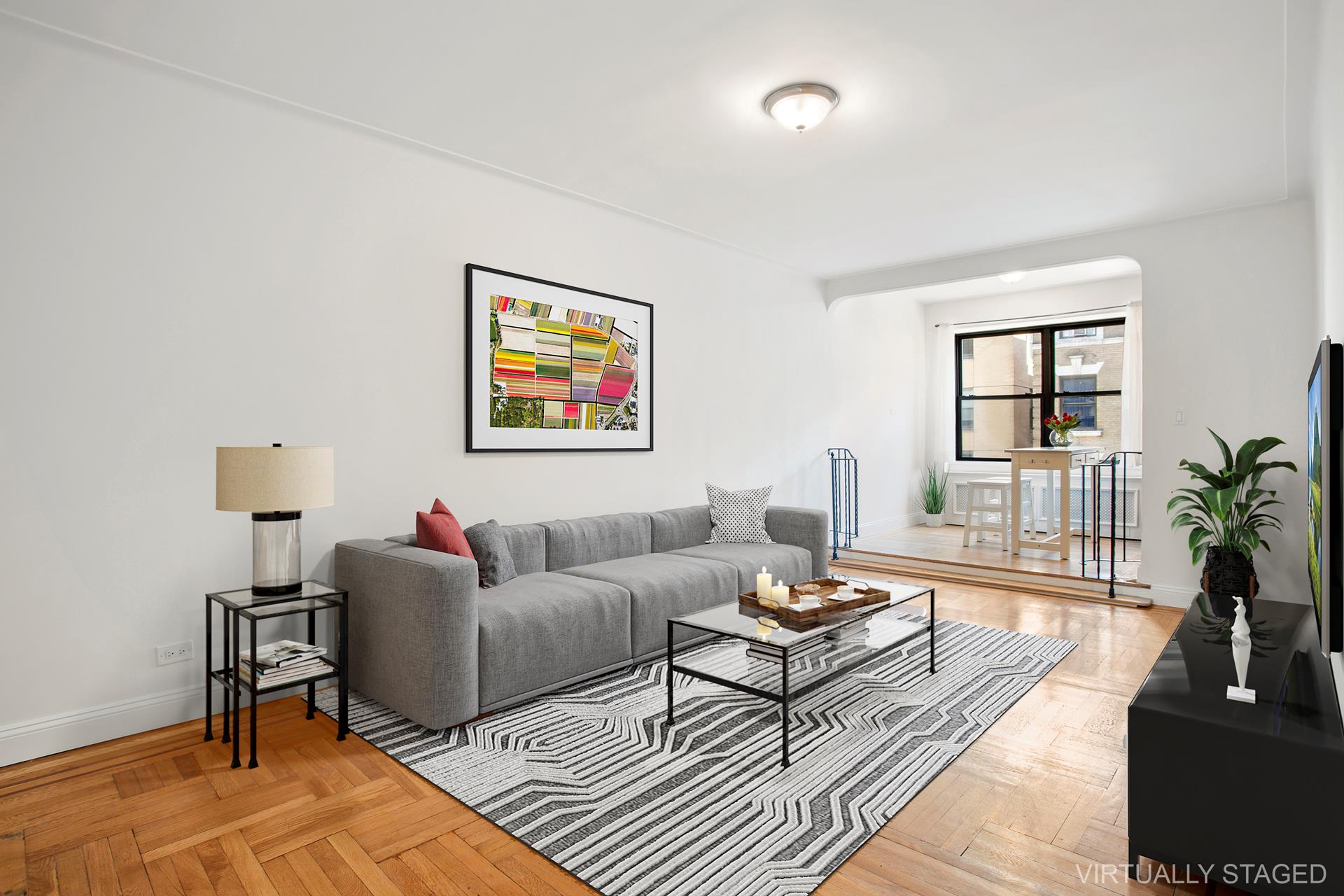 Photo 1 of 210 West 103rd Street 5E, Upper West Side, NYC, $625,000, Web #: 1072776054