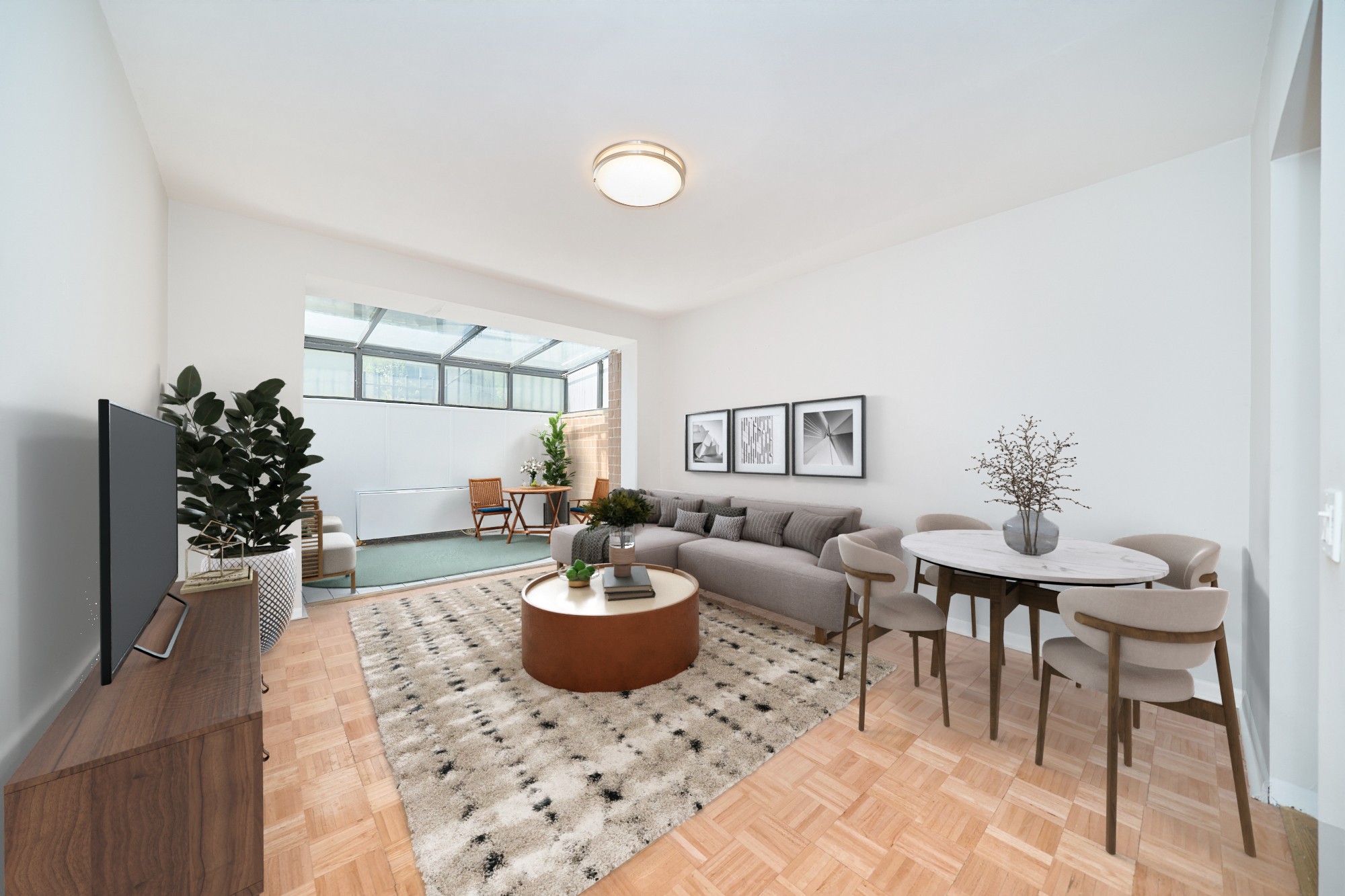 337 West 43rd Street 1A, Midtown West, Midtown West, NYC - 2 Bedrooms  
1.5 Bathrooms  
4 Rooms - 