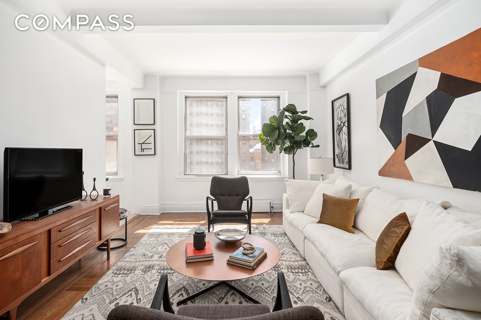 470 West End Avenue 7G, Upper West Side, Upper West Side, NYC - 2 Bedrooms  
2.5 Bathrooms  
4 Rooms - 