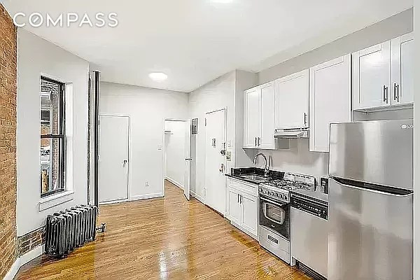 Photo 1 of 144 West 109th Street 3E, Upper West Side, NYC, $3,250, Web #: 1072890474