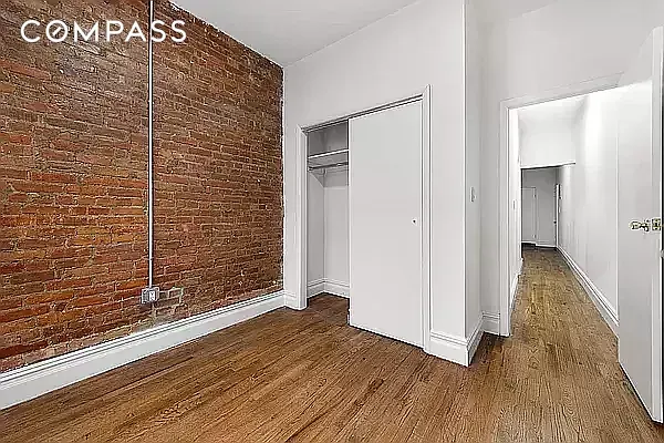 144 West 109th Street 3E, Upper West Side, Upper West Side, NYC - 2 Bedrooms  
1 Bathrooms  
4 Rooms - 