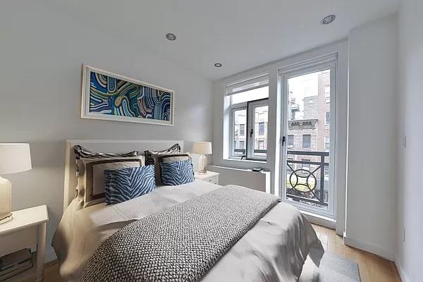 324 Grand Street 6-B, Lower East Side, Downtown, NYC - 3 Bedrooms  
2 Bathrooms  
5 Rooms - 