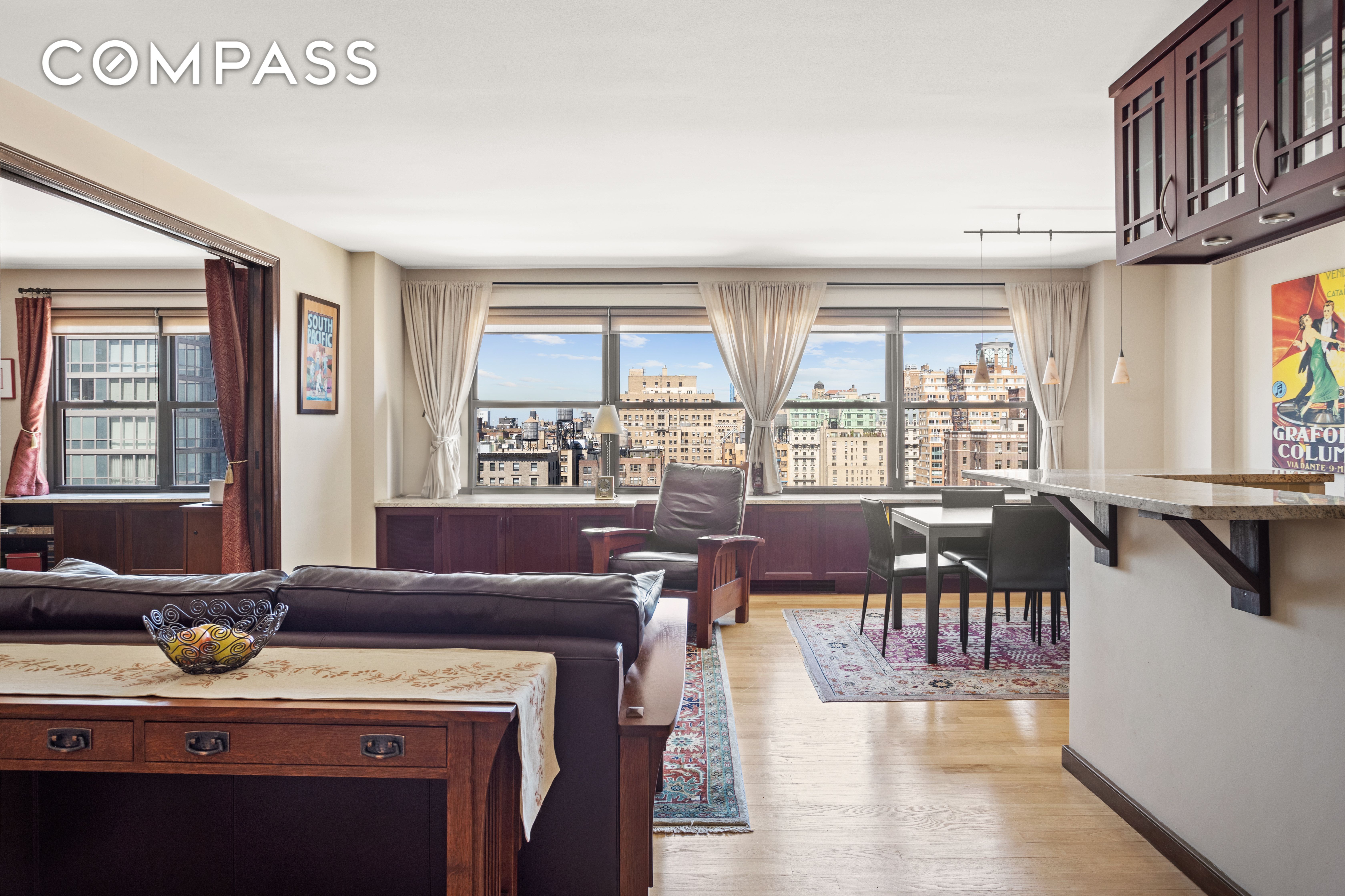 180 West End Avenue 21A, Upper West Side, Upper West Side, NYC - 2 Bedrooms  
1 Bathrooms  
4 Rooms - 