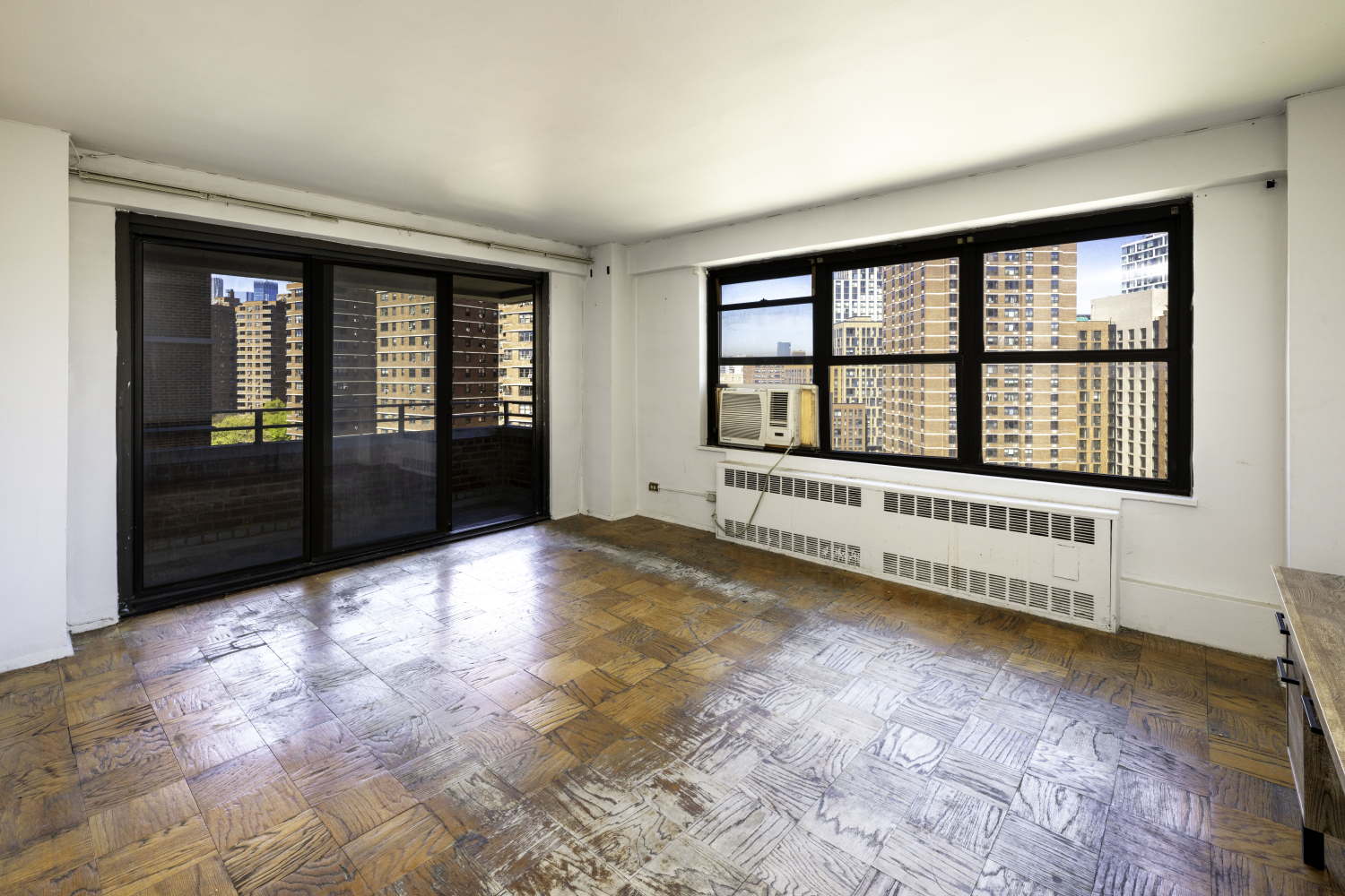 268 East Broadway A1104, Lower East Side, Downtown, NYC - 2 Bedrooms  
1 Bathrooms  
4 Rooms - 