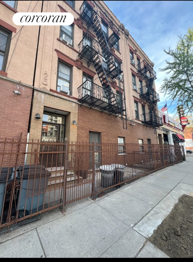 662 4th Avenue 1F, Greenwood Heights, Brooklyn, New York - 1 Bathrooms  
1 Rooms - 