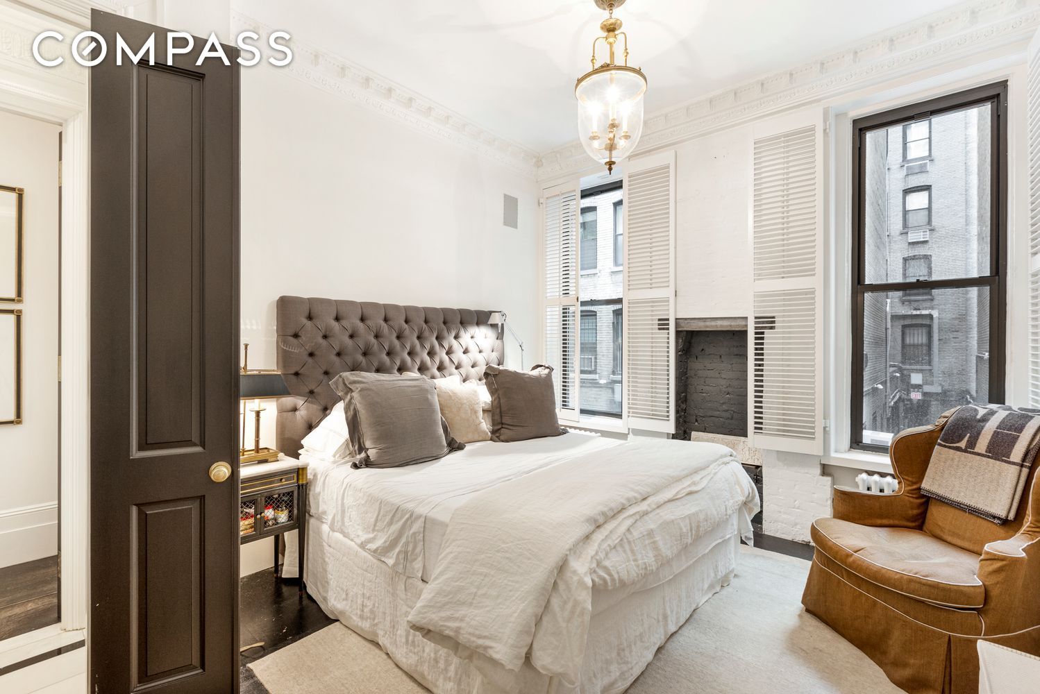 55 East 76th Street One D, Lenox Hill, Upper East Side, NYC - 2 Bedrooms  
1 Bathrooms  
5 Rooms - 