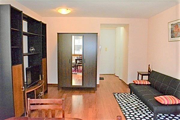 235 East 40th Street 6H, Murray Hill, Midtown East, NYC - 1 Bathrooms  
3 Rooms - 
