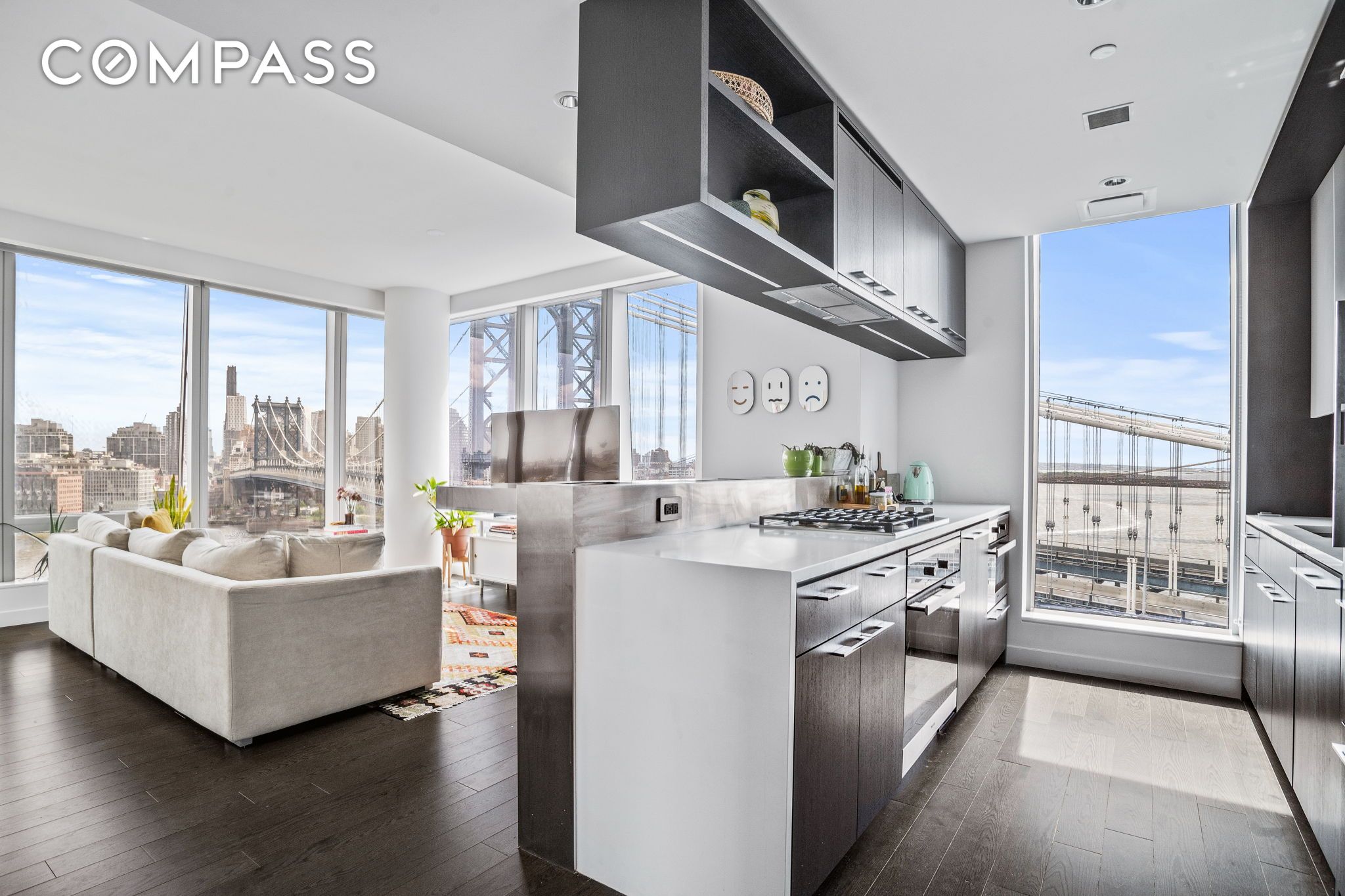 252 South Street 19D, Lower East Side, Downtown, NYC - 2 Bedrooms  
2 Bathrooms  
4 Rooms - 