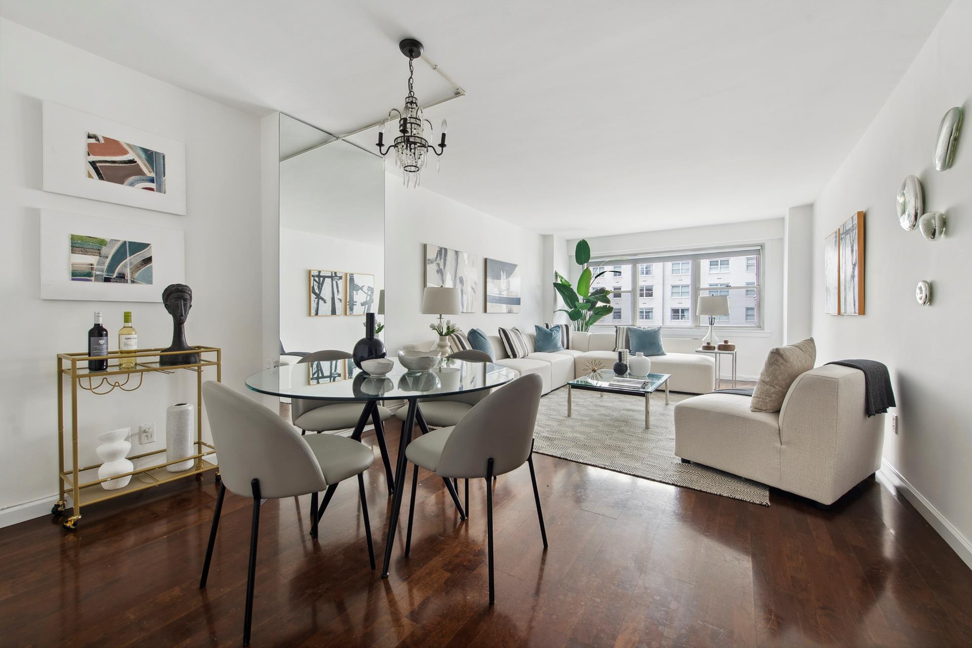 520 East 76th Street 10E, Lenox Hill, Upper East Side, NYC - 1 Bedrooms  
1 Bathrooms  
3 Rooms - 