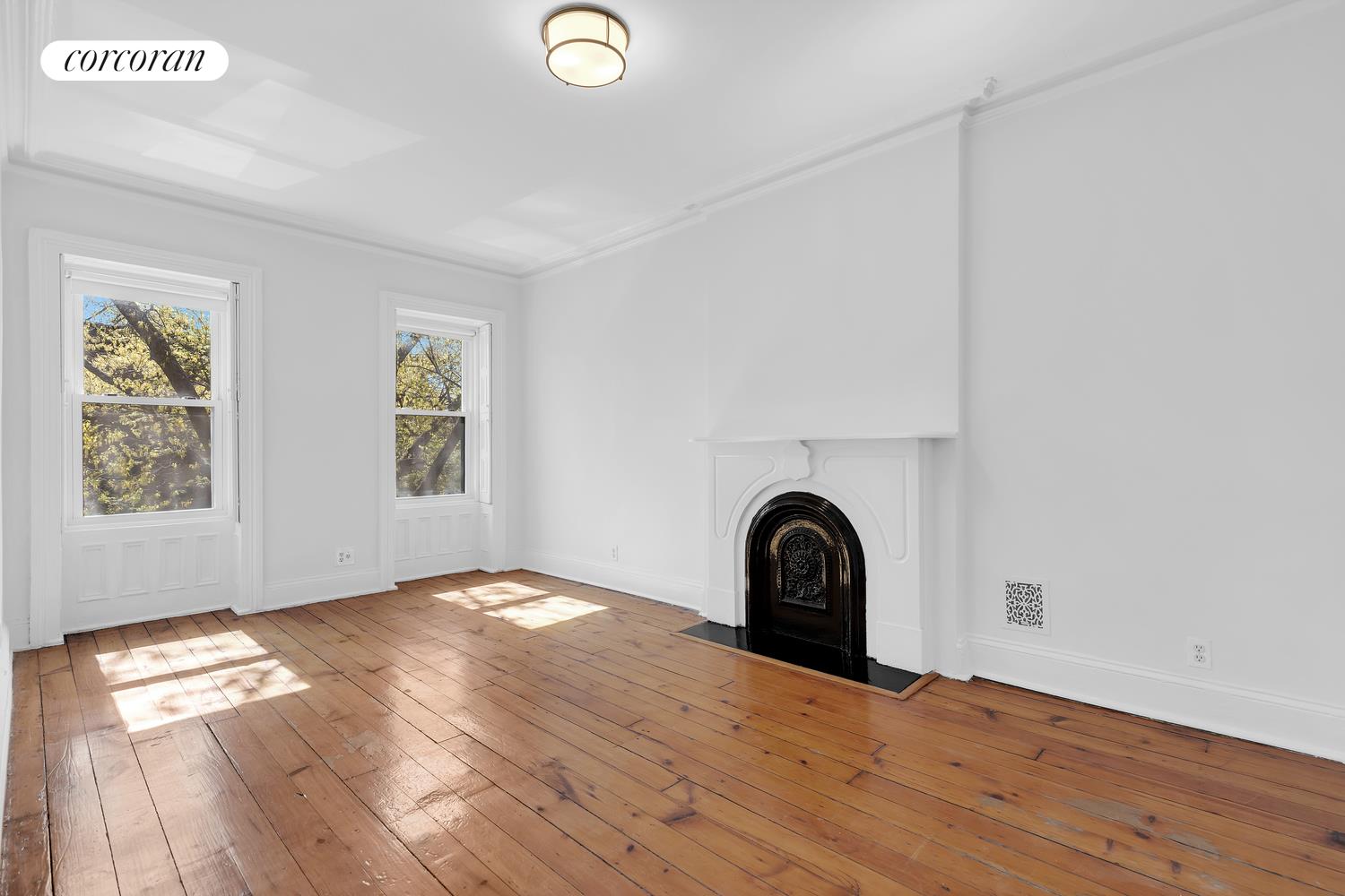 Photo 1 of 200 6th Avenue 4, Park Slope, New York, $5,150, Web #: 1073110718