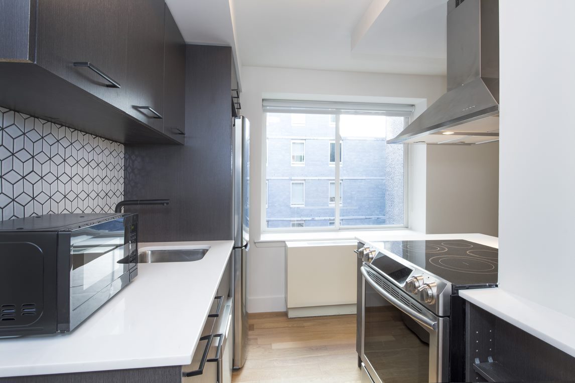 101 East 10th Street 5G, East Village, Downtown, NYC - 1 Bathrooms  
2 Rooms - 