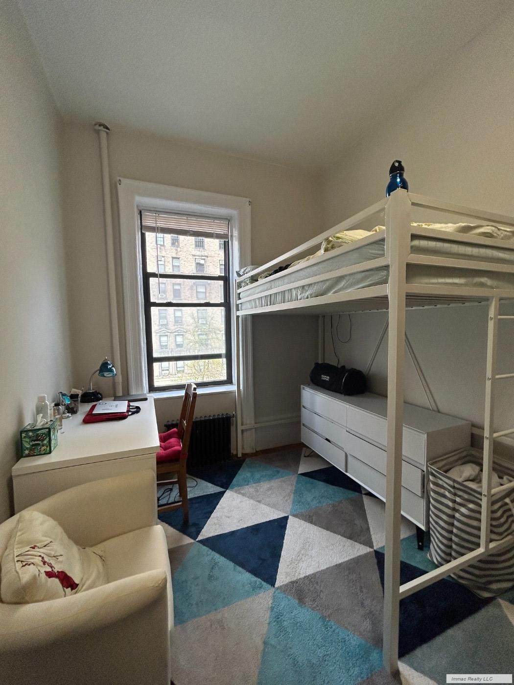 Photo 1 of 318 West 106th Street 4Fw, Upper West Side, NYC, $2,300, Web #: 1073114476