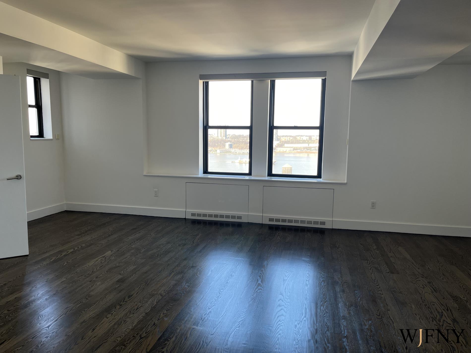 666 West End Avenue 19-Cg, Upper West Side, Upper West Side, NYC - 5 Bedrooms  
4 Bathrooms  
6 Rooms - 