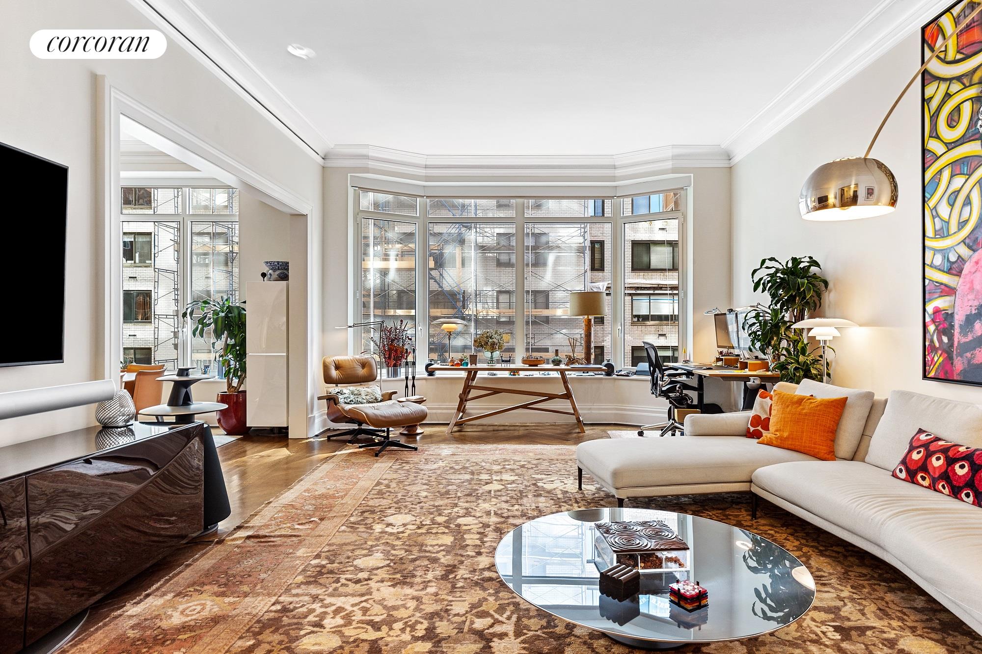 20 East End Avenue 5C, Yorkville, Upper East Side, NYC - 2 Bedrooms  
2.5 Bathrooms  
5 Rooms - 