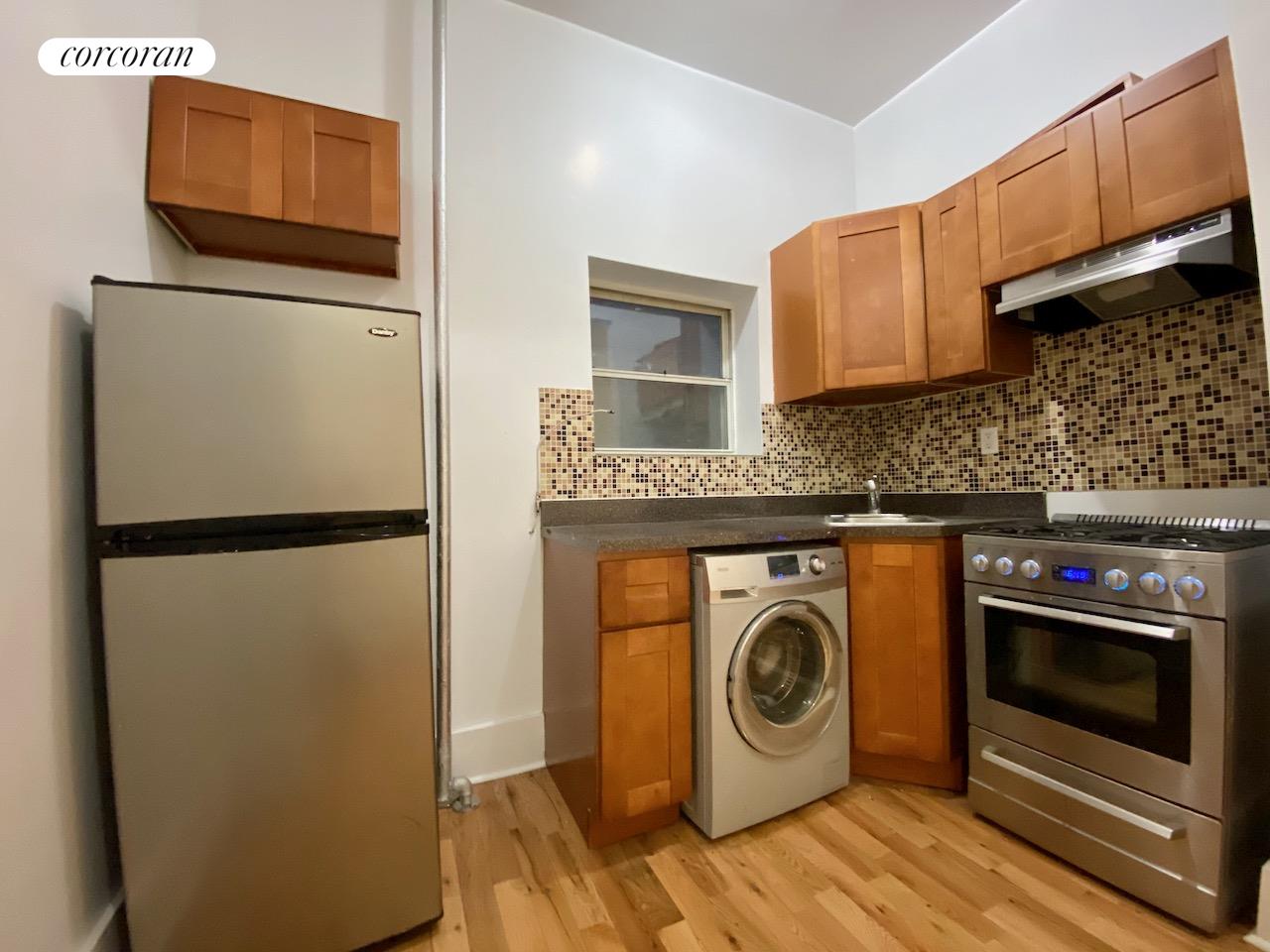Photo 1 of 454 West 57th Street Aa, Midtown West, NYC, $3,800, Web #: 1073126536