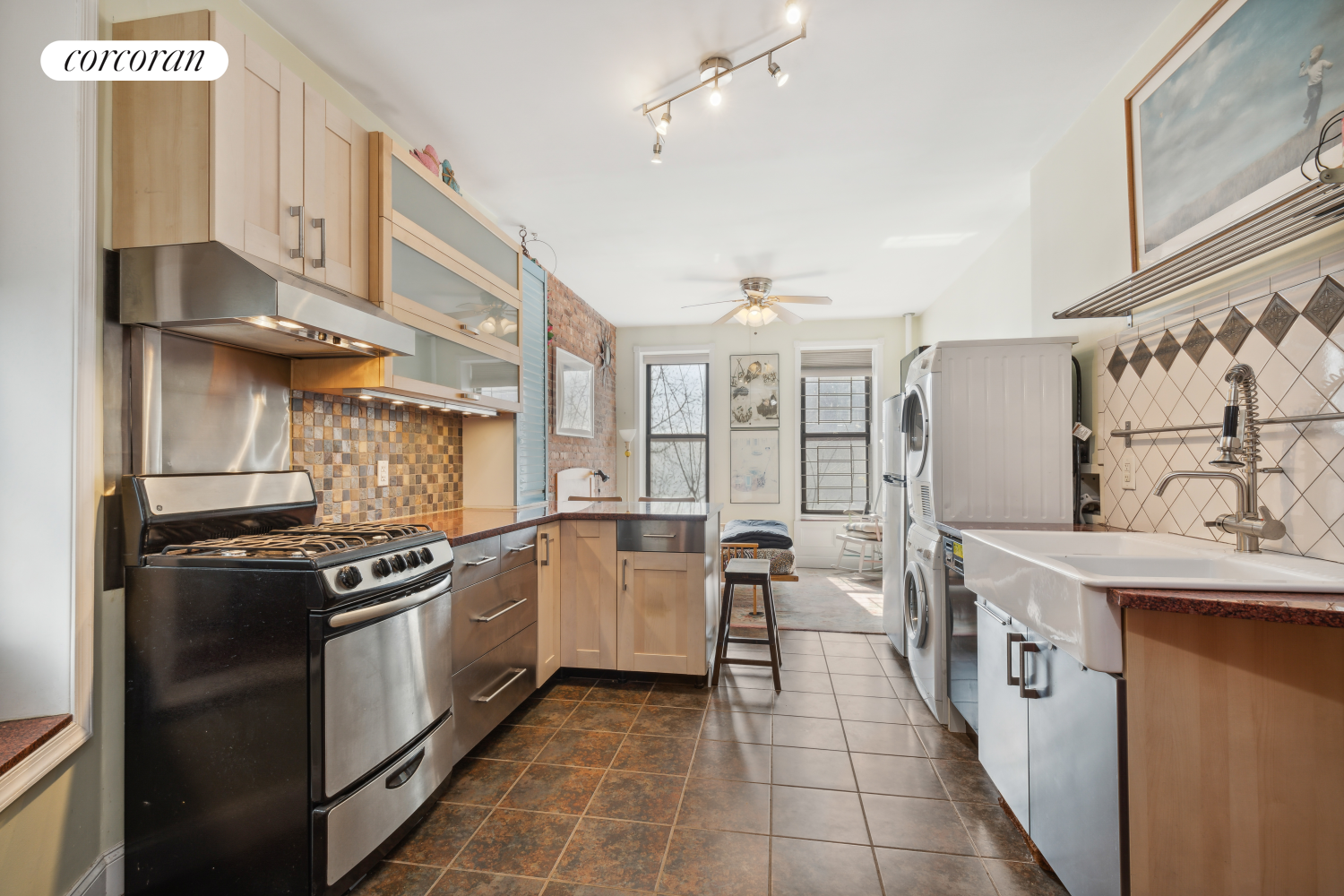 206 East 7th Street 8, East Village, Downtown, NYC - 2 Bedrooms  
2 Bathrooms  
5 Rooms - 