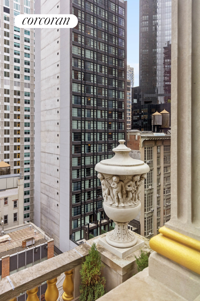 111 W 57TH Street, New York, NY 10019, 5 Bedrooms Bedrooms, 9 Rooms Rooms,6 BathroomsBathrooms,Residential,For Sale,111 WEST 57TH STREE,57TH,RPLU-33422983937