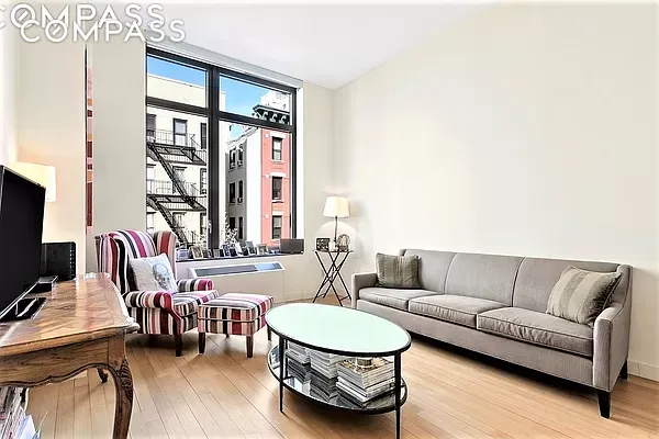 450 East 83rd Street 3A, Upper East Side, Upper East Side, NYC - 1 Bedrooms  
1.5 Bathrooms  
3 Rooms - 