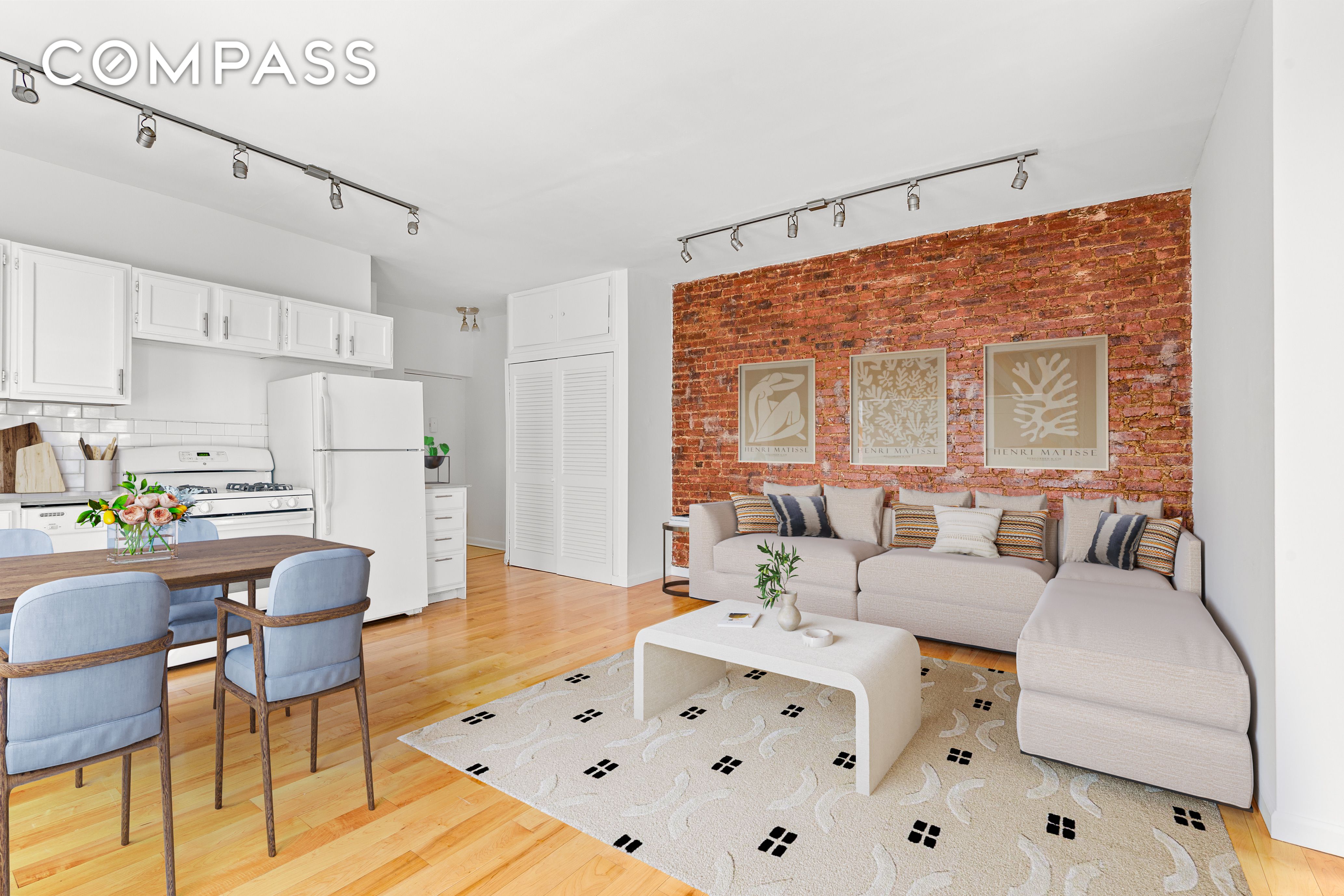 423 15th Street 3C, Park Slope, Brooklyn, New York - 2 Bedrooms  
1 Bathrooms  
4 Rooms - 