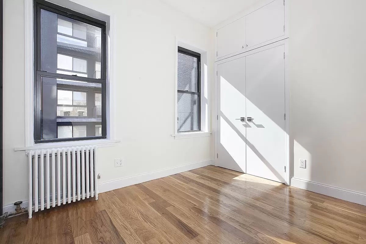 53 Ludlow Street 16, Lower East Side, Downtown, NYC - 2 Bedrooms  
1 Bathrooms  
3 Rooms - 