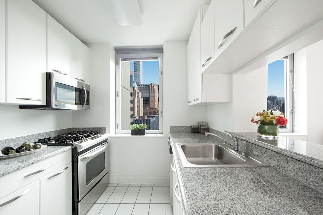 150 East 44th Street 7-B, Turtle Bay, Midtown East, NYC - 1 Bedrooms  
1 Bathrooms  
3 Rooms - 