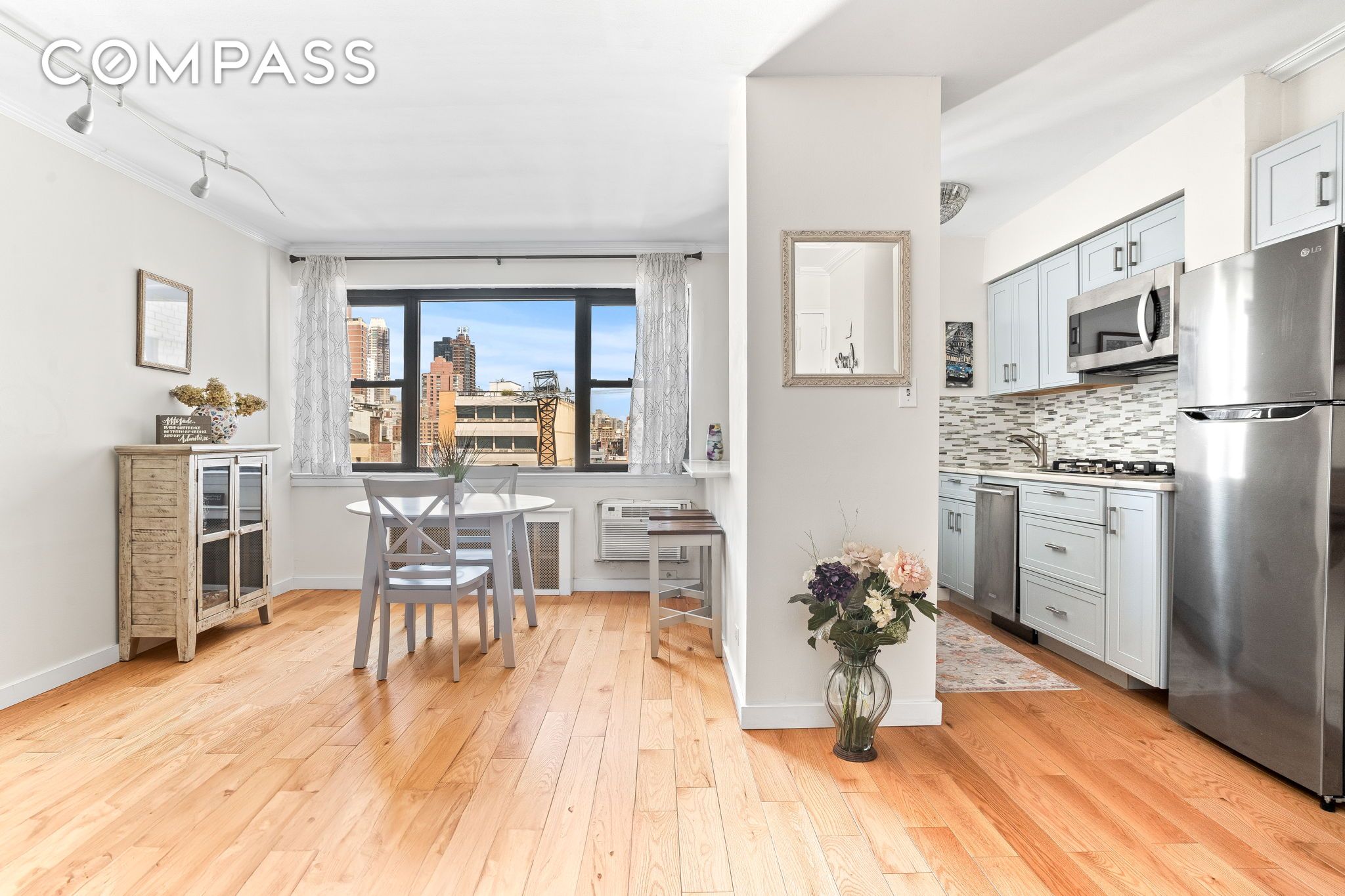 Photo 1 of 357 East 57th Street 12G, Midtown East, NYC, $489,000, Web #: 1073167601