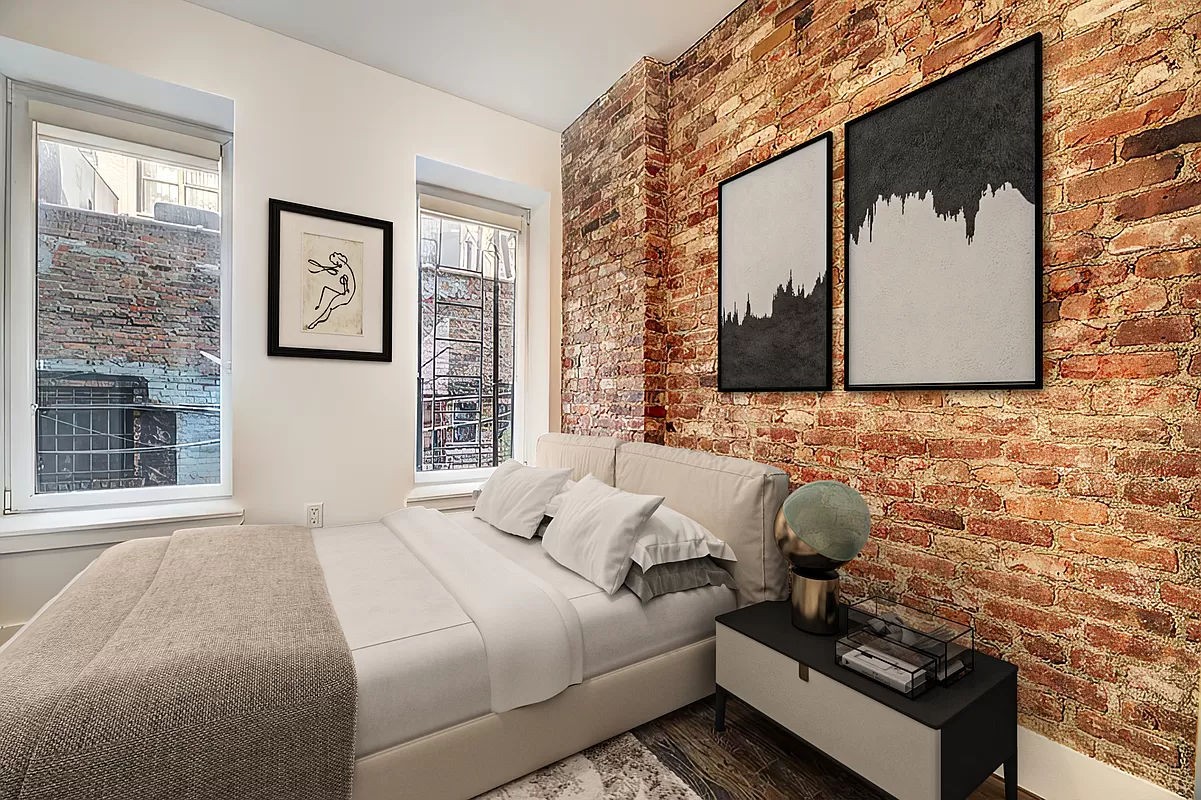 143 Ludlow Street 2A, Lower East Side, Downtown, NYC - 3 Bedrooms  
1 Bathrooms  
4 Rooms - 