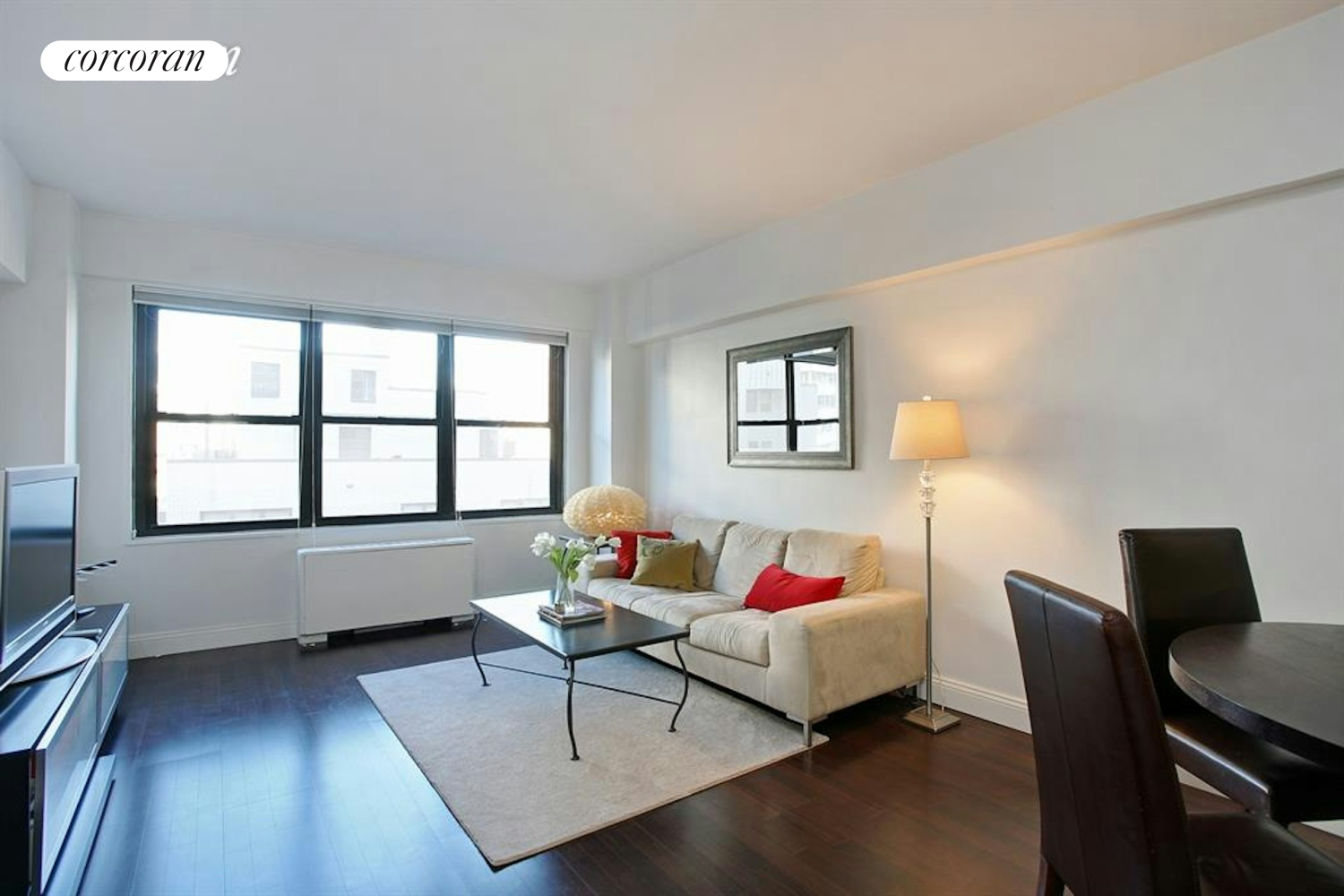 225 East 57th Street 16A, Sutton, Midtown East, NYC - 1 Bedrooms  
1 Bathrooms  
3 Rooms - 