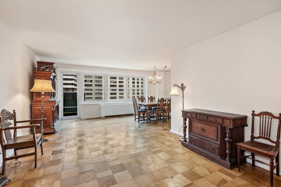 Photo 1 of 150 West End Avenue 10D, Upper West Side, NYC, $1,350,000, Web #: 1073210422