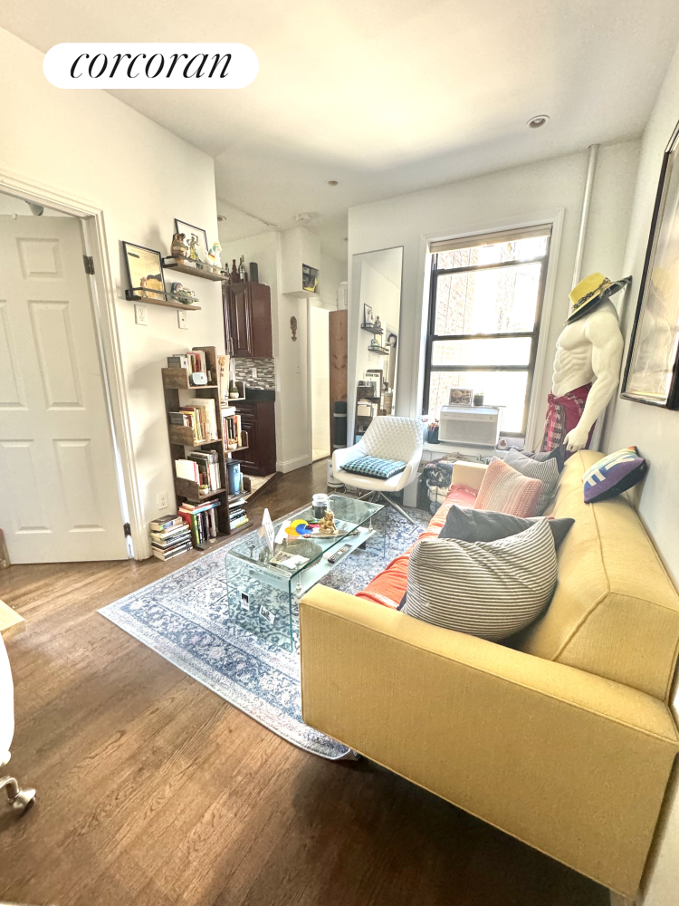 1235 1st Avenue 21, Lenox Hill, Upper East Side, NYC - 2 Bedrooms  
1 Bathrooms  
4 Rooms - 