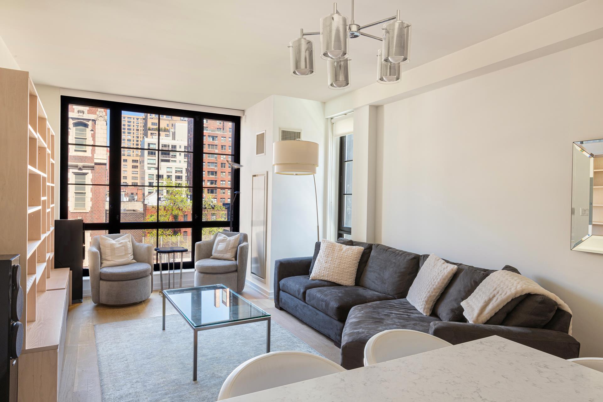 234 East 23rd Street 7A, Gramercy Park, Downtown, NYC - 2 Bedrooms  
2 Bathrooms  
4 Rooms - 