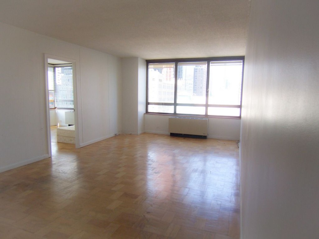 Photo 1 of 630 1st Avenue 14M, Midtown East, NYC, $6,000, Web #: 1073223799