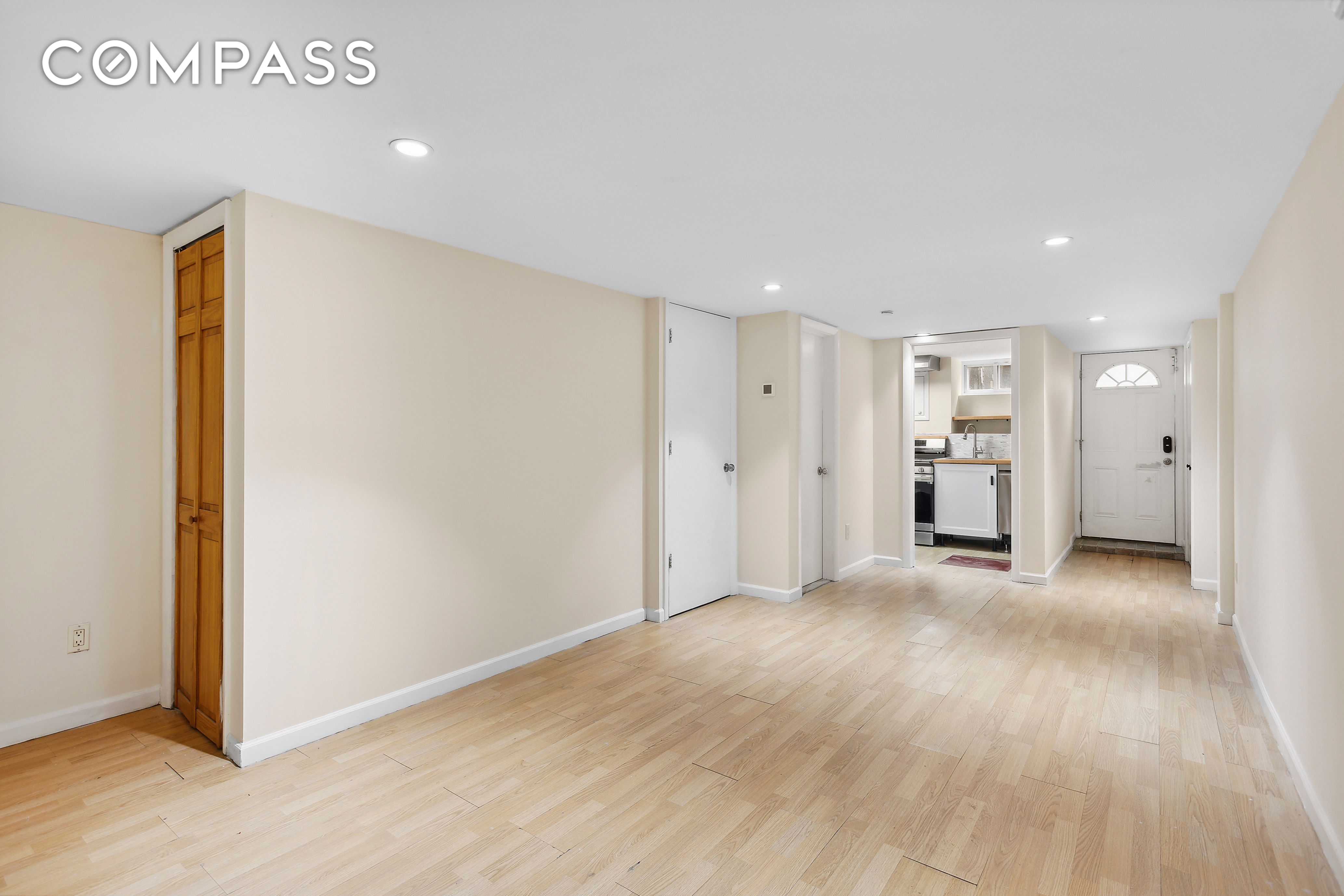 10 Jackson Place 1, Park Slope, Brooklyn, New York - 1 Bedrooms  
1 Bathrooms  
3 Rooms - 