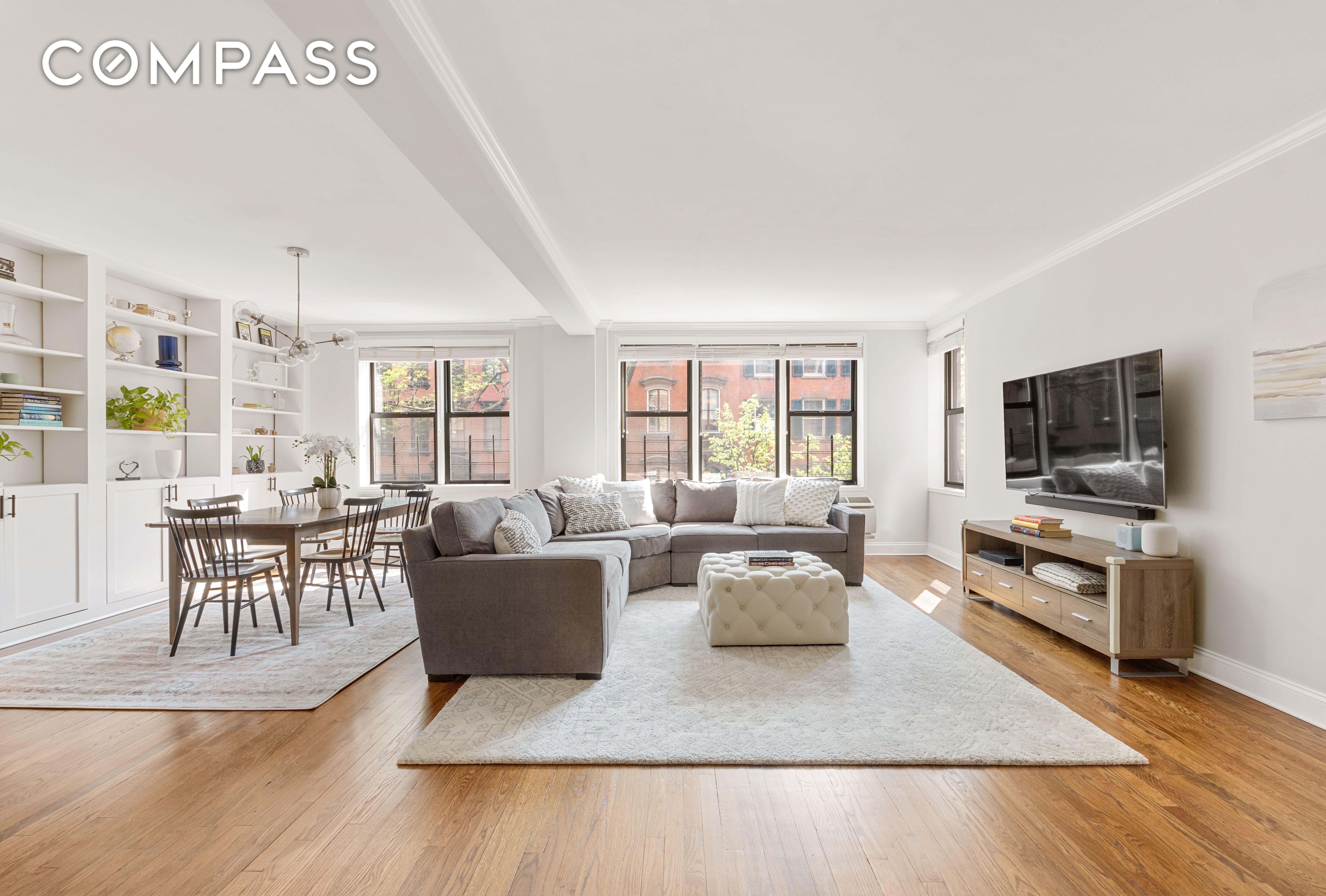 211 East 18th Street 2No, Gramercy Park, Downtown, NYC - 2 Bedrooms  
2 Bathrooms  
7 Rooms - 