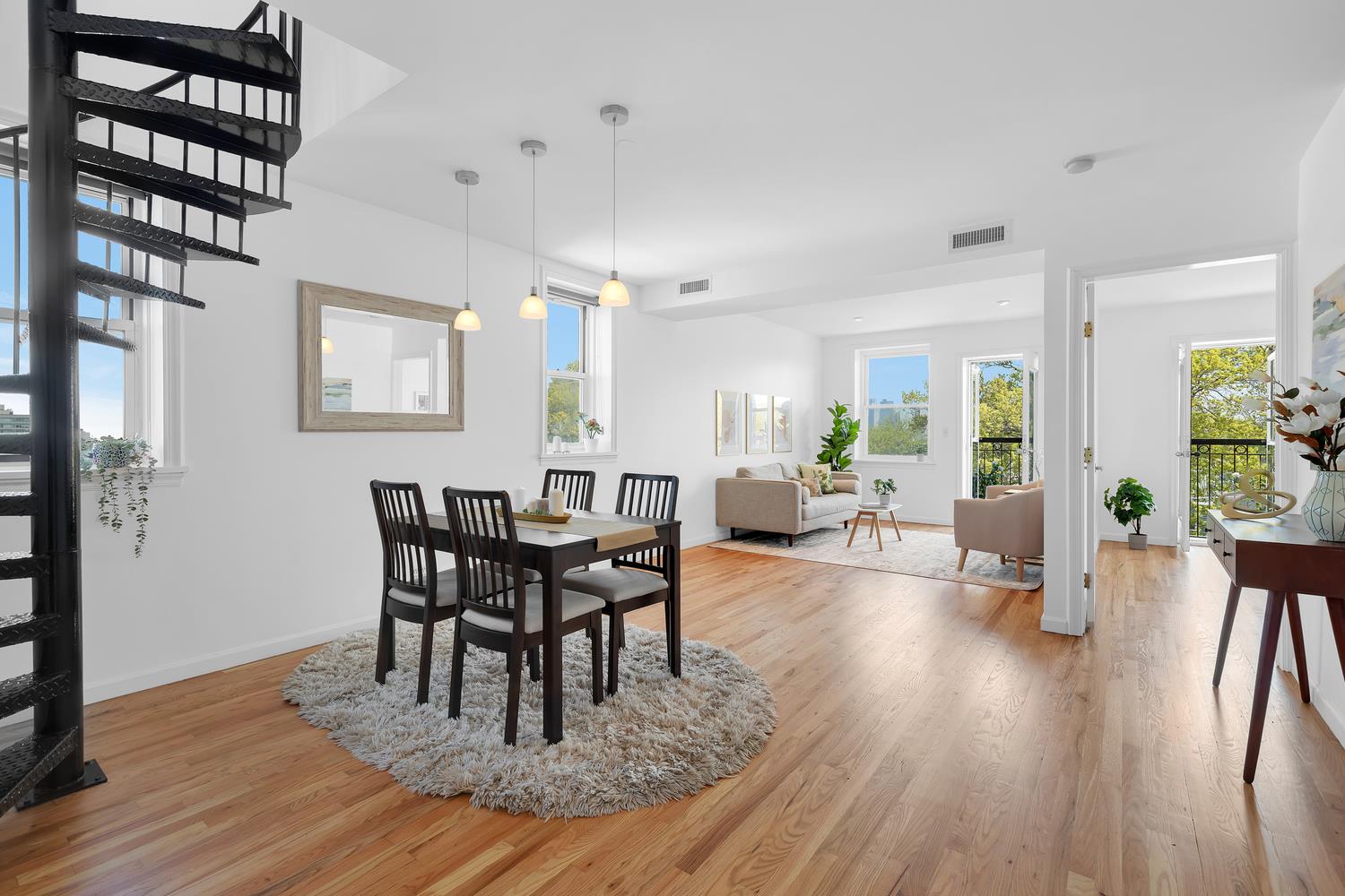 392 11th Street 5B, South Slope, Brooklyn, New York - 3 Bedrooms  
3.5 Bathrooms  
7 Rooms - 