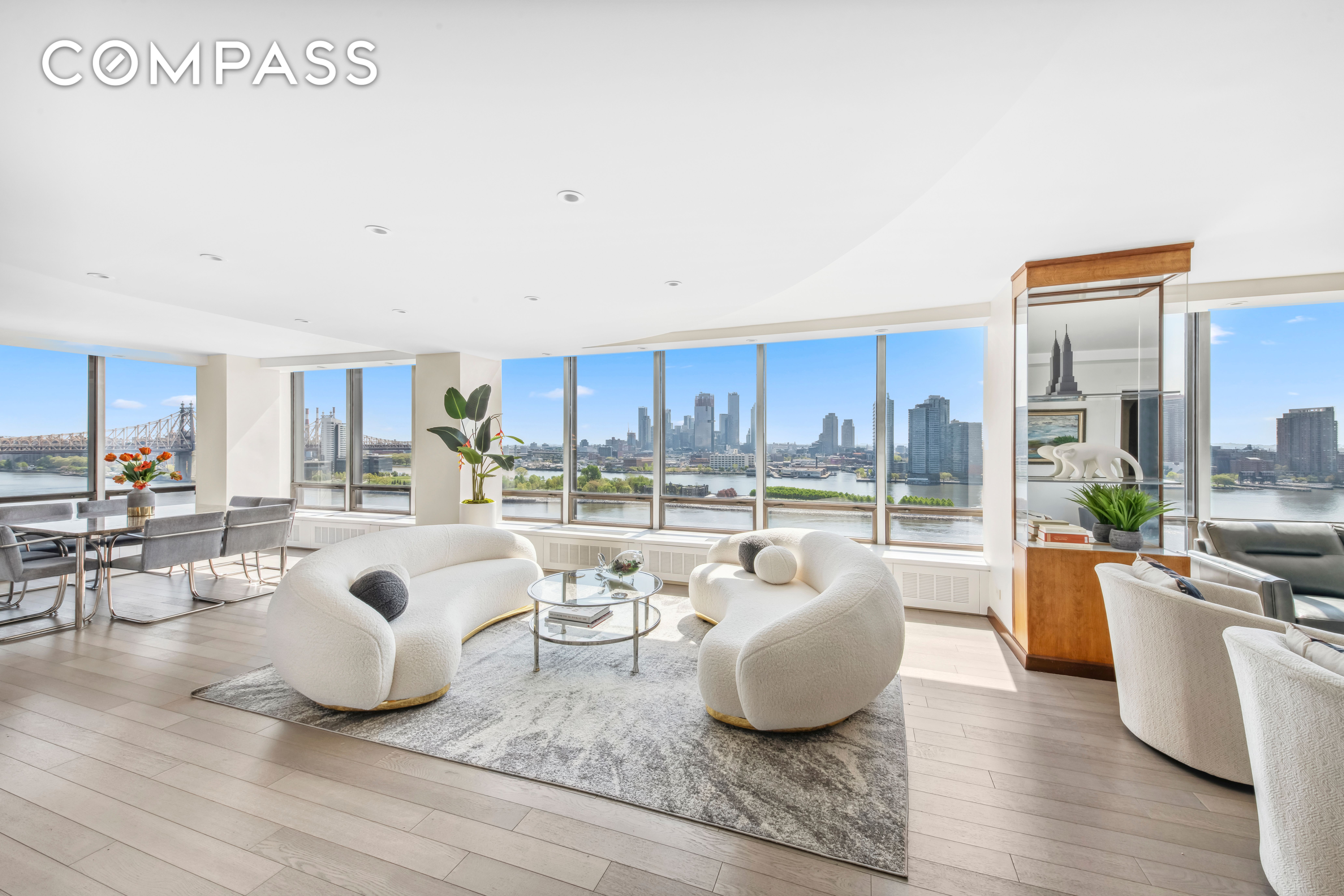 870 United Nations Plaza 15E, Midtown East, Midtown East, NYC - 4 Bedrooms  
4 Bathrooms  
10 Rooms - 