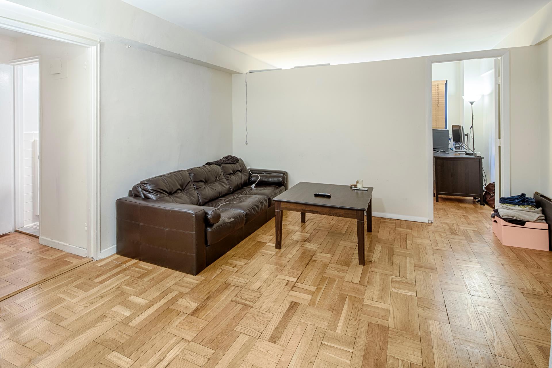 140 East 56th Street 6G, Sutton, Midtown East, NYC - 1 Bathrooms  
1 Rooms - 