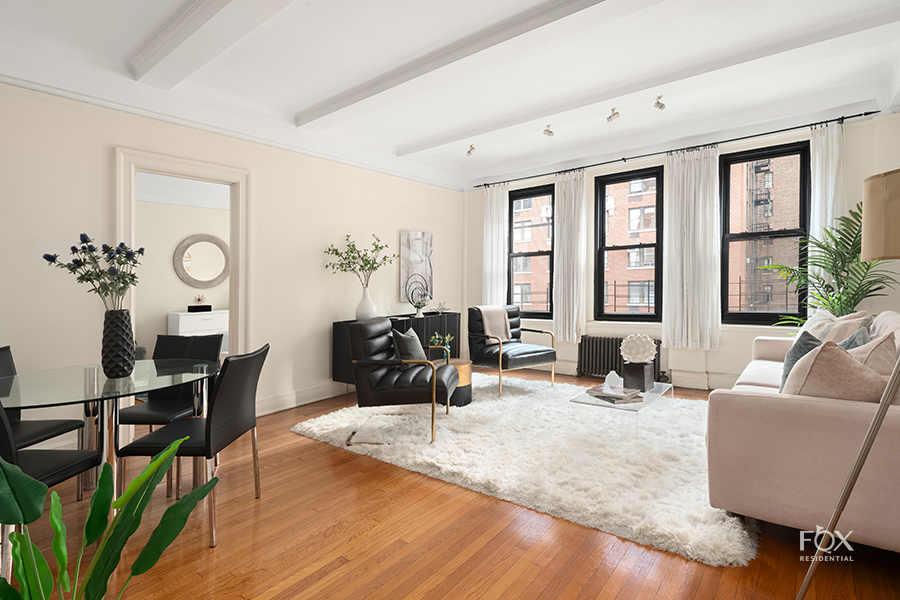 255 West End Avenue 7B, Lincoln Sq, Upper West Side, NYC - 2 Bedrooms  
1.5 Bathrooms  
4 Rooms - 