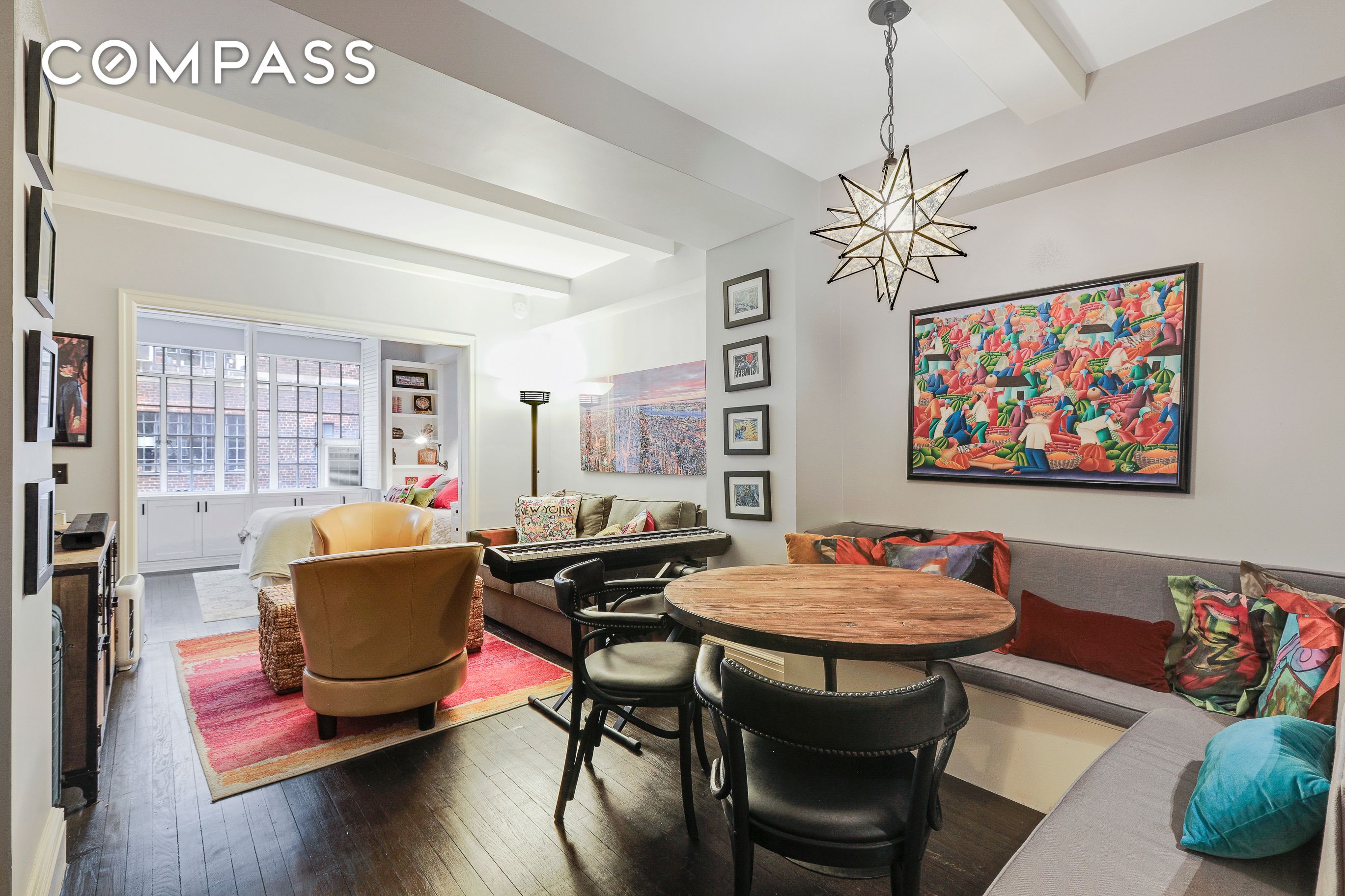 320 East 42nd Street 310, Murray Hill, Midtown East, NYC - 1 Bathrooms  
2 Rooms - 