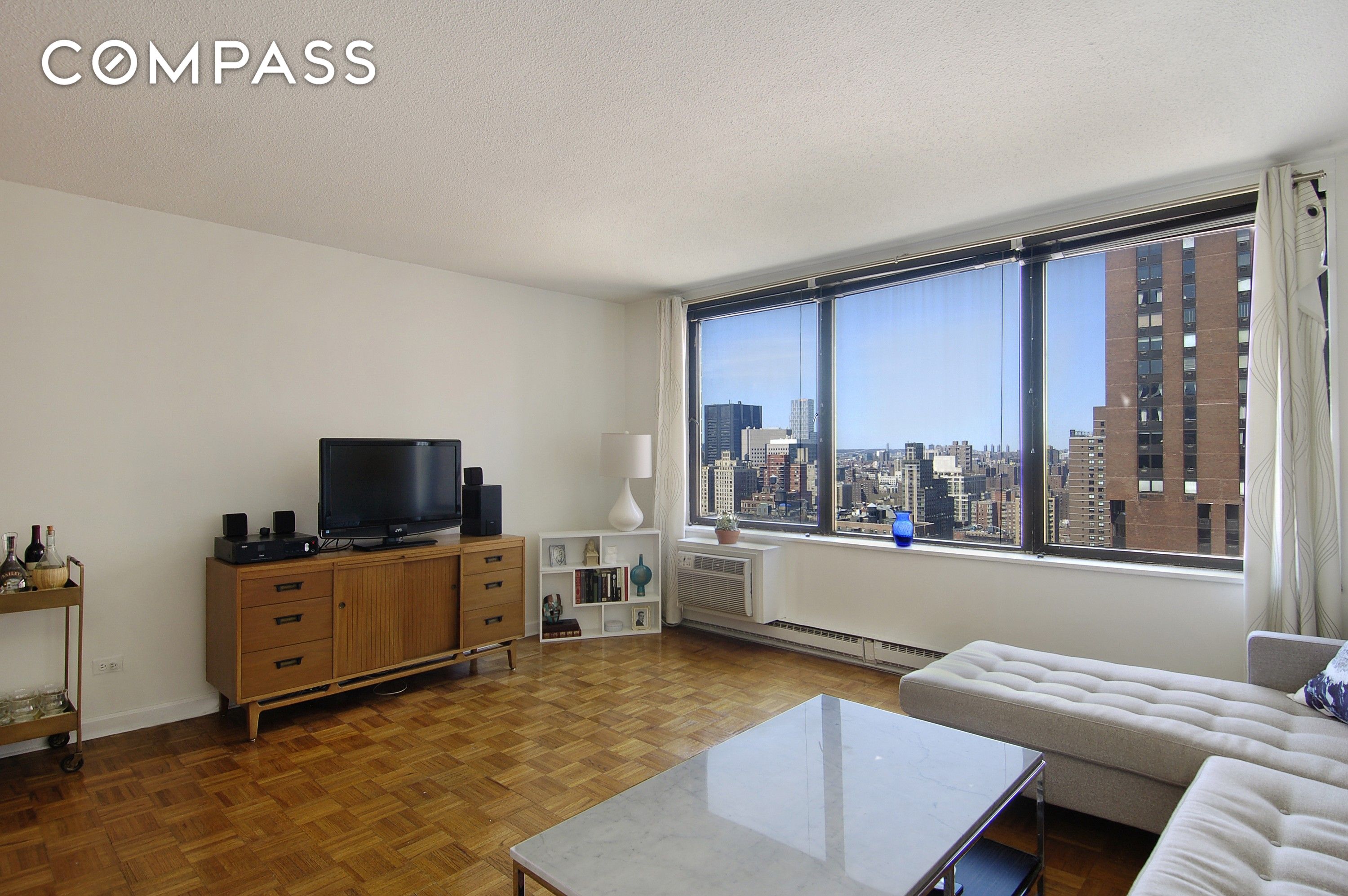 1601 3rd Avenue 25J, Upper East Side, Upper East Side, NYC - 1 Bedrooms  
1 Bathrooms  
3 Rooms - 