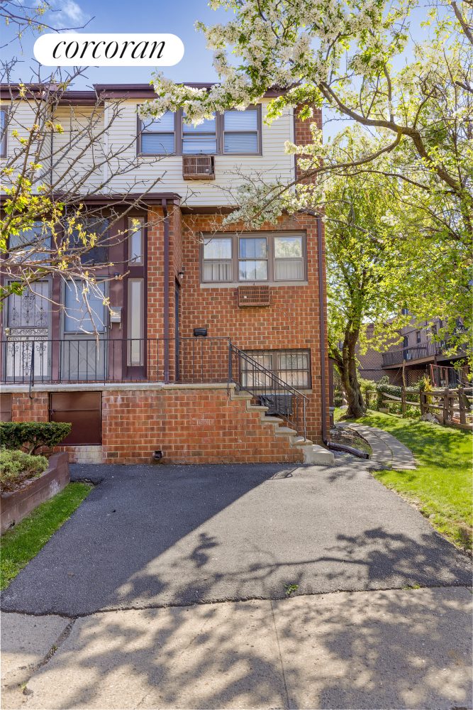Photo 1 of 3-11 121st Street, College Point, New York, $538,000, Web #: 1073638525