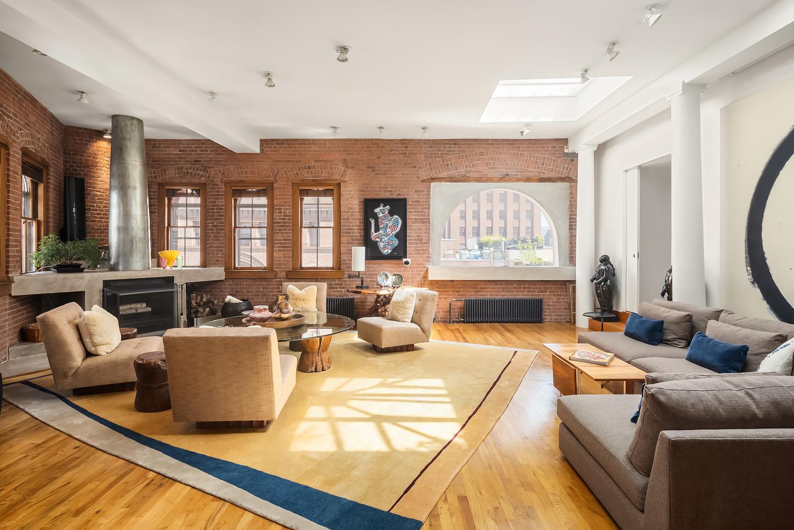 16 Hudson Street Phd, Tribeca, Downtown, NYC - 3 Bedrooms  
2 Bathrooms  
5 Rooms - 